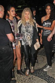 Fergie feet photo thumbnail