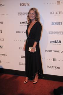 Kate Moss feet photo thumbnail