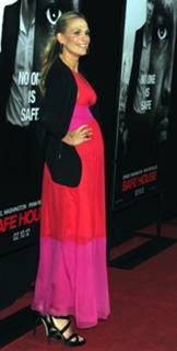 Molly Sims feet photo thumbnail