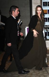 Angelina Jolie feet photo thumbnail