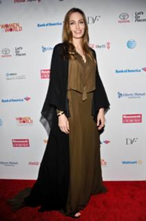 Angelina Jolie feet photo thumbnail