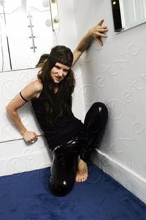 Juliette Lewis feet photo thumbnail