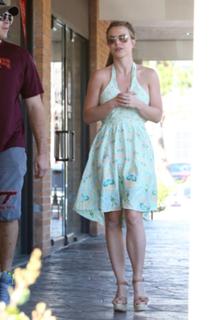 Britney Spears feet photo thumbnail