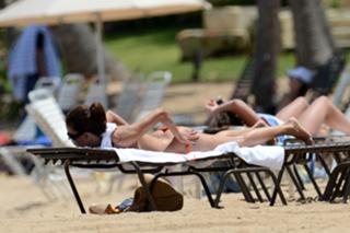 Eva Longoria feet photo thumbnail