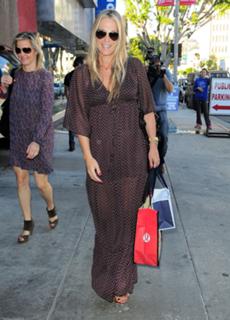 Molly Sims feet photo thumbnail