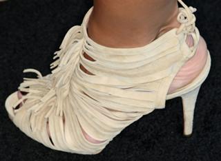 Molly Sims feet photo thumbnail