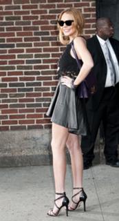 Lindsay Lohan feet photo thumbnail