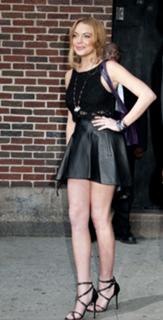 Lindsay Lohan feet photo thumbnail