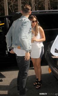Ashley Tisdale feet photo thumbnail