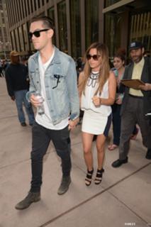 Ashley Tisdale feet photo thumbnail