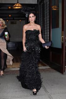 Demi Moore feet photo thumbnail