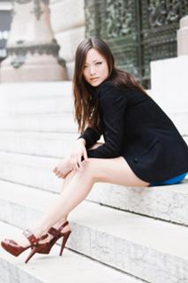 Pom Klementieff feet photo 3