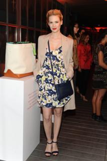 January Jones feet photo thumbnail