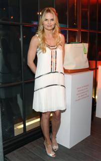 Jennifer Morrison feet photo thumbnail