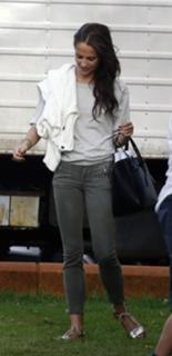 Alicia Vikander feet photo thumbnail
