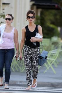 Kate Beckinsale feet photo thumbnail