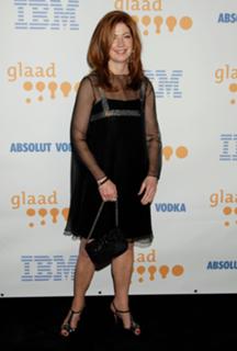 Dana Delany feet photo thumbnail