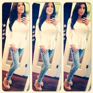 Arianny Celeste feet photo thumbnail