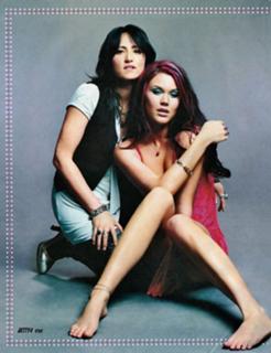Joss Stone feet photo thumbnail