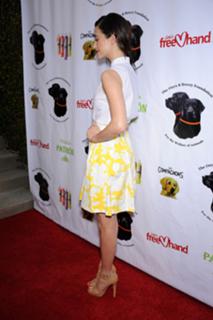 Emmy Rossum feet photo thumbnail