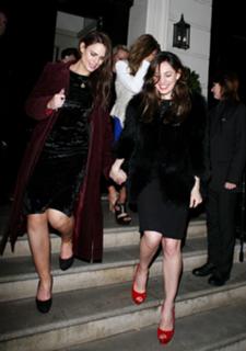 Kelly Brook feet photo thumbnail