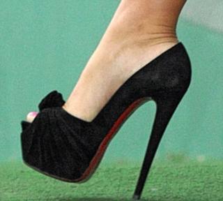 Coleen Rooney feet photo thumbnail