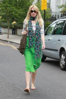Claudia Schiffer feet photo thumbnail