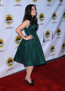 America Ferrera feet photo thumbnail