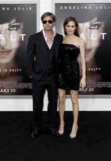 Angelina Jolie feet photo thumbnail
