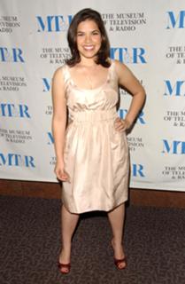 America Ferrera feet photo thumbnail