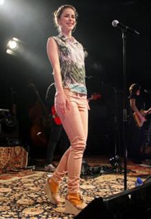 Lena Meyer-Landrut feet photo thumbnail