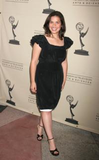 America Ferrera feet photo thumbnail