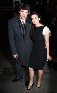 Demi Moore feet photo thumbnail