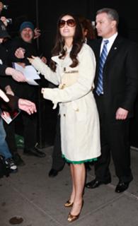 Demi Moore feet photo thumbnail