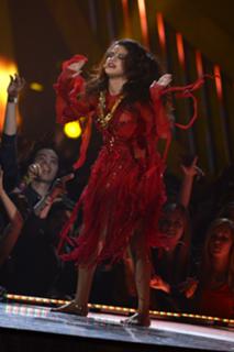 Selena Gomez feet photo thumbnail