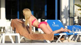 Jorgie Porter feet photo thumbnail