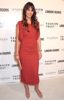 Jordana Brewster feet photo thumbnail
