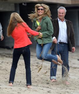 Heidi Klum feet photo thumbnail