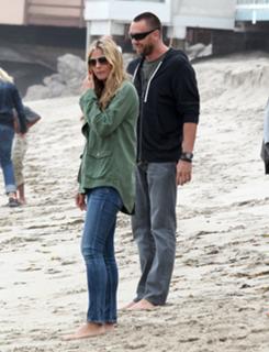 Heidi Klum feet photo thumbnail