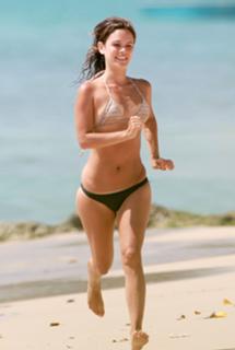 Rachel Bilson feet photo thumbnail