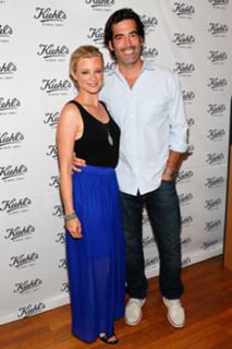 Amy Smart feet photo thumbnail