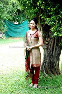 Mia George feet photo 4