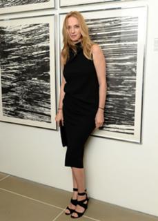 Uma Thurman feet photo thumbnail