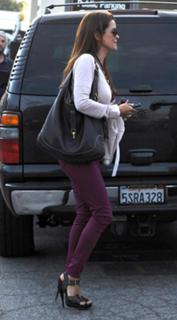 Brooke Burke feet photo thumbnail