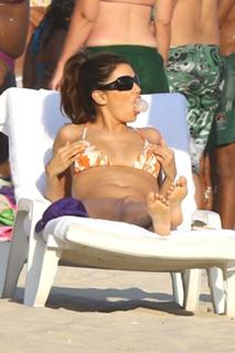 Eva Longoria feet photo thumbnail