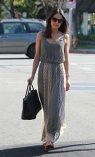 Jordana Brewster feet photo thumbnail