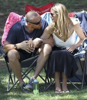 Heidi Klum feet photo thumbnail