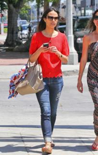 Jordana Brewster feet photo thumbnail