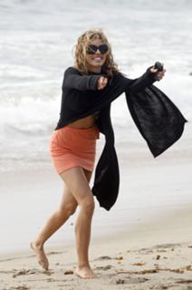 AnnaLynne McCord feet photo thumbnail