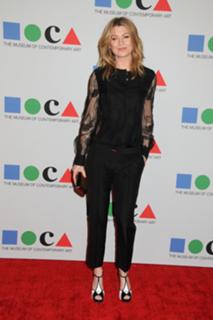Ellen Pompeo feet photo thumbnail